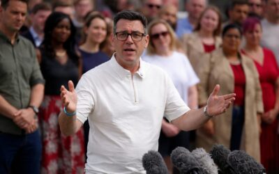Andy Burnham preia luni funcția de premier britanic, al șaptelea în zece ani
