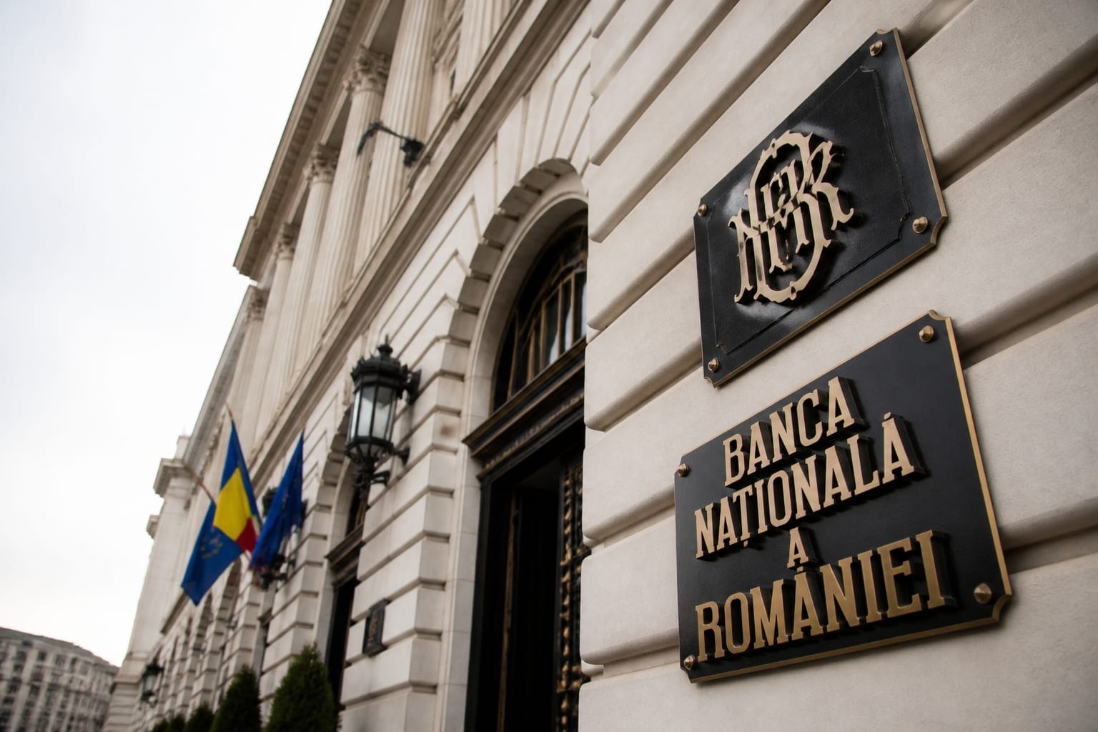 BNR a păstrat dobânda cheie la 6,5% iar revenirea inflației în țintă este amânată până în 2027
