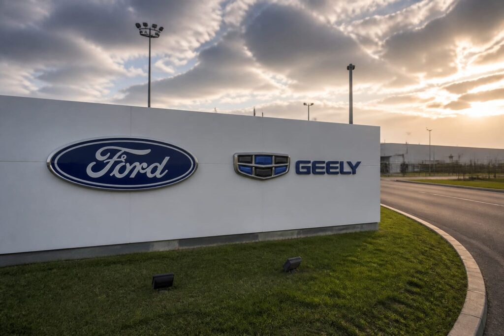 Ford și Geely anunță un parteneriat pentru producția de vehicule electrice la Valencia