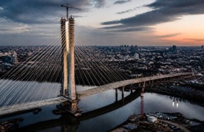 Piața de fuziuni și achiziții din România a ajuns la 6 miliarde de dolari și 143 de tranzacții în S1 2026