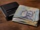 Salariul minim urcă la 4.325 lei de la 1 iulie, iar costul pentru angajator ajunge la 4.418 lei