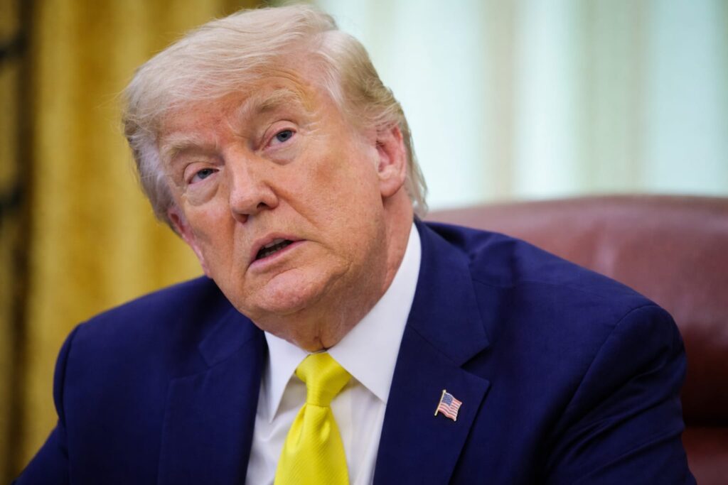 Trump introduce tarife de 10% și 12,5% pentru mărfuri din peste 80 de țări