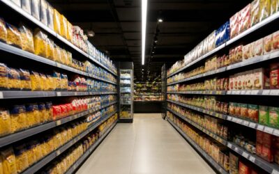 Zece tranzacții de 3,5 miliarde de euro au concentrat retailul alimentar din România
