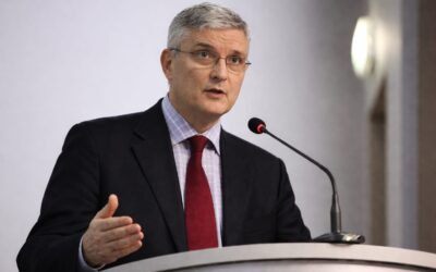 Daniel Dăianu avertizează că o reducere de taxe în 2027 ar retrograda România în categoria junk