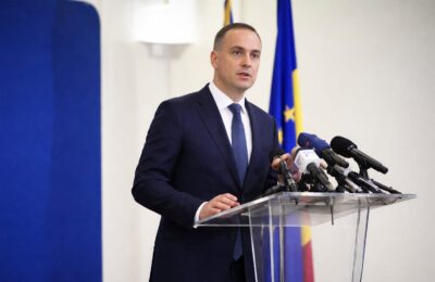 Deficitul bugetar a scăzut la 2% din PIB în primul semestru înaintea evaluării de rating a agenției Moody’s