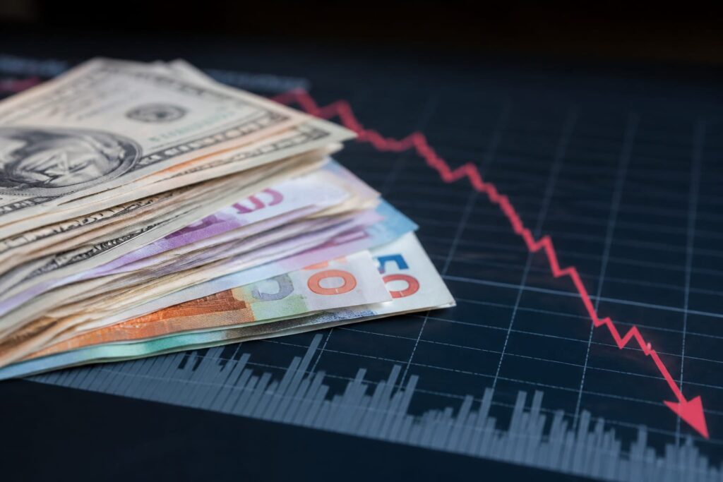 Investițiile străine directe s-au redus cu 82% în primul semestru din 2026