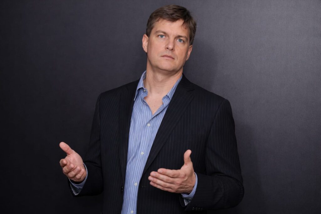 Michael Burry compară piața actuală cu perioada premergătoare prăbușirii din 1987