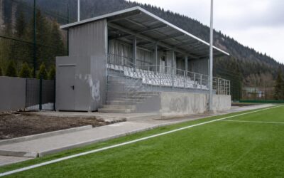 Tanczos Barna a criticat renovarea unei baze de fotbal a Armatei din Predeal
