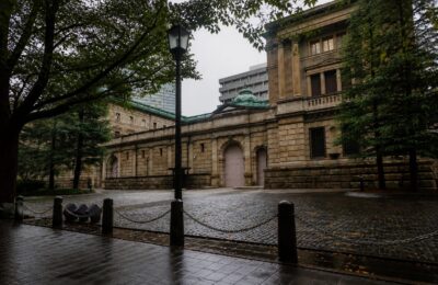Bank of Japan a discutat majorări mai rapide ale dobânzii din cauza riscurilor inflaționiste