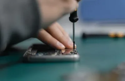 ESD a coborât sub vârful din 2022 cu afaceri mai mici cu 29% și profit net în scădere la 3,5 milioane lei