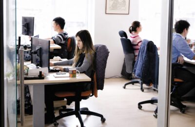 După recordul din 2024, Qubiz a încheiat 2025 cu afaceri și profit în scădere la Oradea