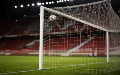Raphinha a marcat cu dreptul, stângul și capul la Sevilla. Barcelona rămâne lider